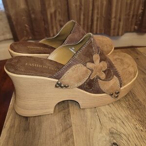 Fashion Bug Brown Suede Floral Overlay Wedge Mules